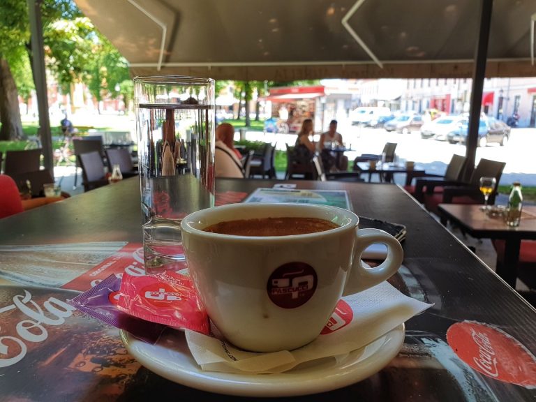 UGOSTITELJI BIJESNI NA STOŽER: ‘MA OVO JE CIPELARENJE ONOGA KOJI JE NA PODU…‘