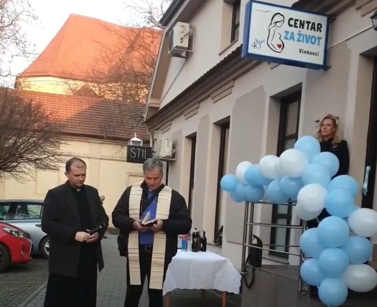 Svečano je otvoren i blagoslovljen Centar za Život u Vinkovcima