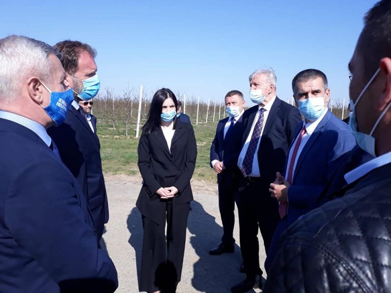 Ministrica Vučković u Jarmini uručila ugovore iz Programa ruralnog razvoja
