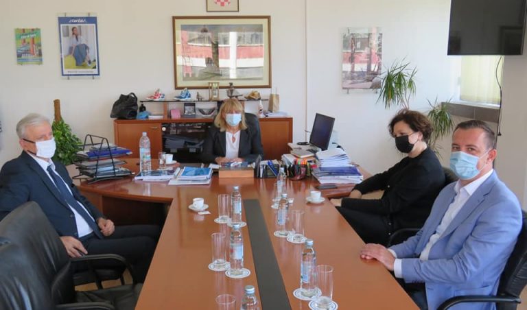 ŽUPAN BOŽO GALIĆ ZAJEDNO SA SABORSKIM ZASTUPNIKOM NIKOLOM MAŽAROM POSJETIO TVORNICU „BOROVO“