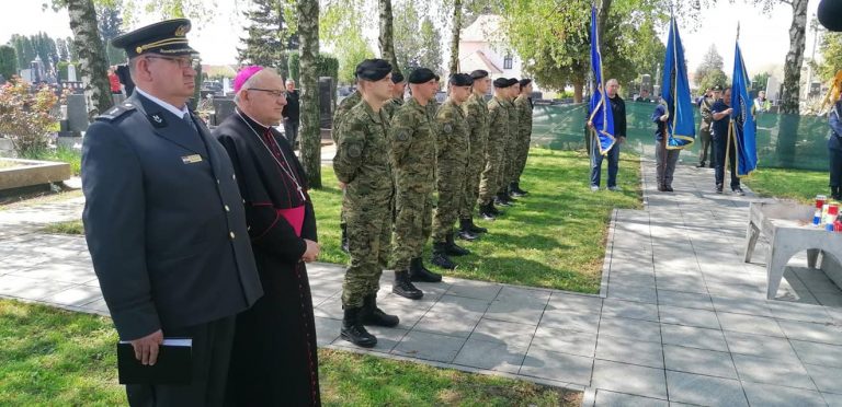 OBILJEŽAVANJE 30. OBLJETNICE OSNUTKA 3. GARDIJSKE BRIGADE “KUNE” U VINKOVCIMA