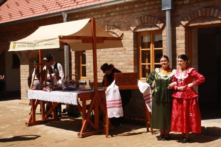 OTVOREN CENTAR ZA PROMOCIJU POLJOPRIVREDE I RURALNOG RAZVOJA “SLAVONSKA KUĆA” U BOŠNJACIMA