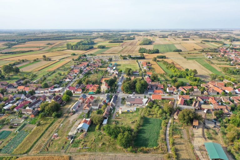 SVEČANO OTVORENA TRANSFORMATORSKA STANICA U STARIM MIKANOVCIMA