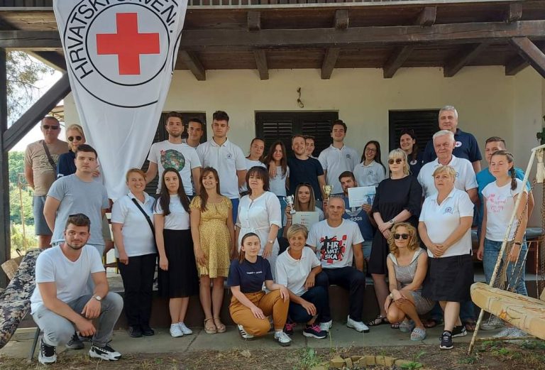 ANA STOJANOVIĆ I VLADIMIR POLEŠĆUK VOLONTERI GODINE