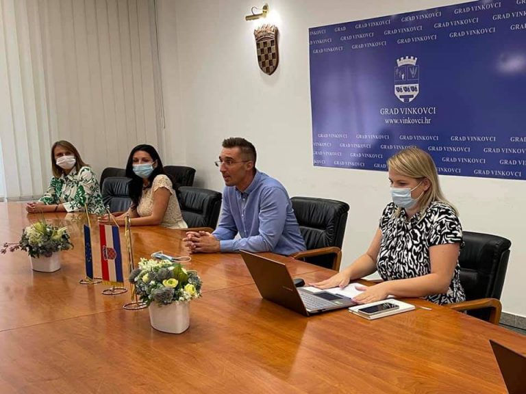 Otvoren Natječaj za prijam u radni odnos za zapošljavanje 35 pomoćnika u nastavi i dva komunikacijska posrednika