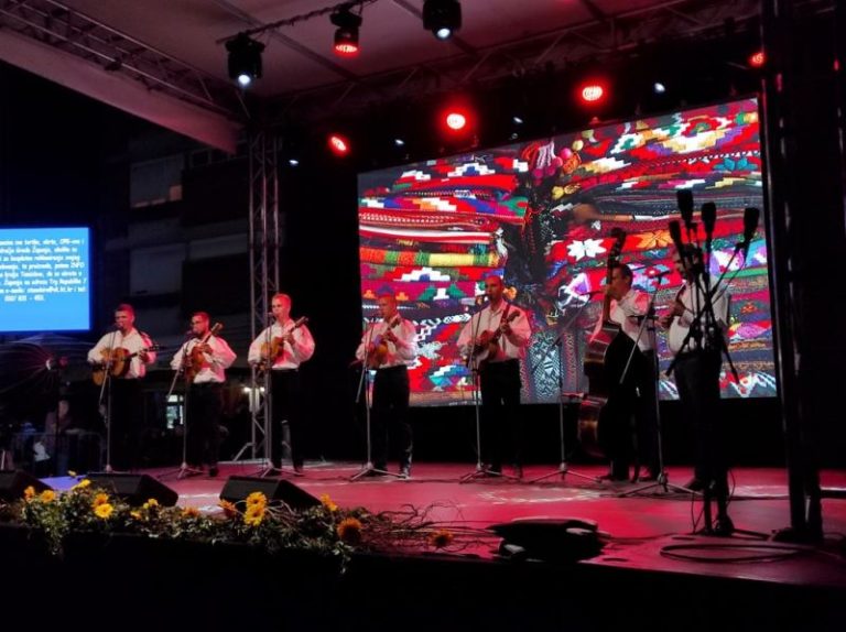 U Županji održan 16. Glazbeni festival „Šokačke pisme“