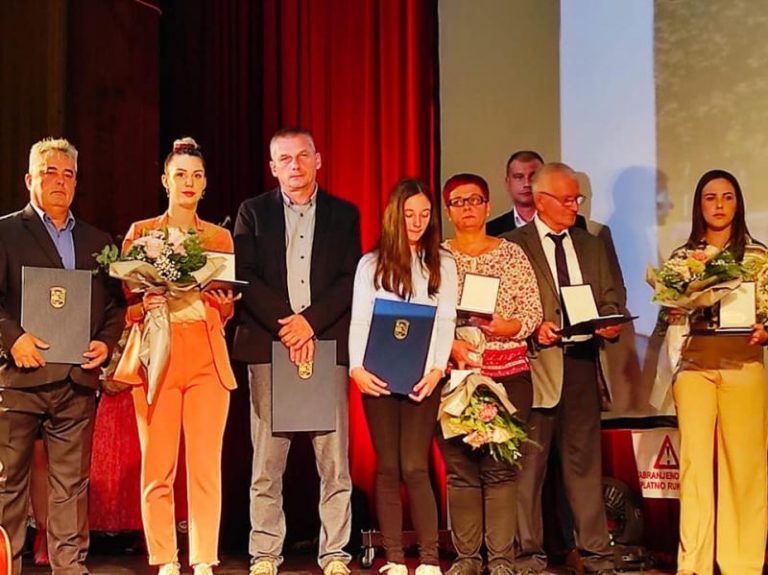 Županja obilježila Dan grada, nagrade i priznanja zasluženim građanima i ustanovama