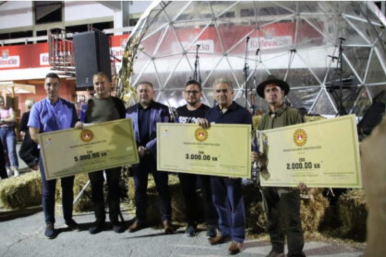 Najbolji čobanac skuhali lovci Lovačke udruge “Jastreb” iz Babine Grede