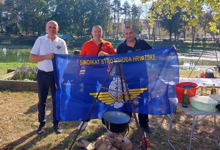 Rokovčani “Čudni 5” pobjednici 1. Fišijade u Vinkovcima