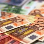 money-gfd43f20bc_640