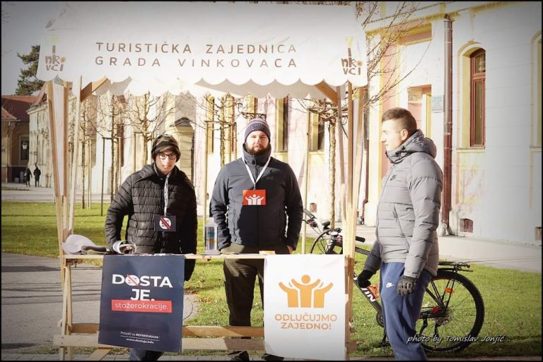 Na više od 1200 mjesta Most prikuplja potpise za referendum o COVID potvrdama i Stožeru
