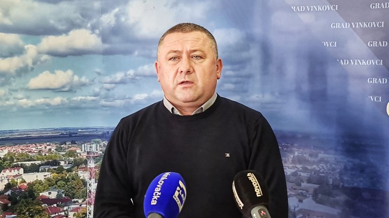 Dekanić se požalio na medijski linč i poručio poticateljima morat će pričekati redovne izbore!