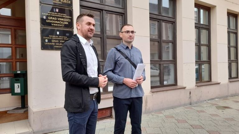 Vinkovački gradonačelnik na udaru oporbe i ljutih susjeda, traži se ostavka