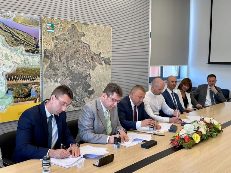 Potpisan ugovor i sporazum za upis novih generacija studenata na Studij Drvne tehnologije u Vinkovcima