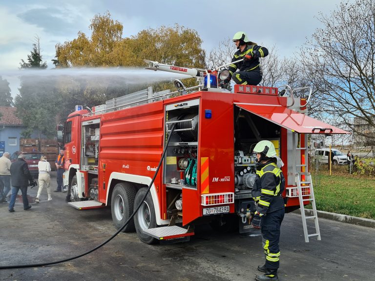 Otok: Požar u rasadniku lipe i smreke