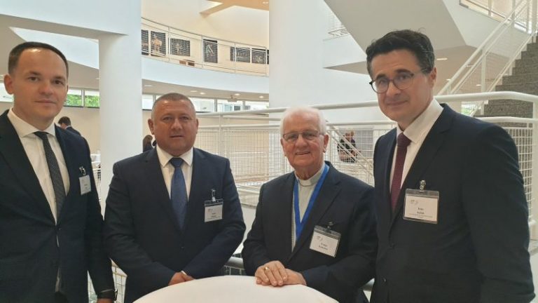 Župan Damir Dekanić predvodi izaslanstvo Vukovarsko-srijemske županije na 12. Međunarodnom dunavskom festivalu u Ulmu