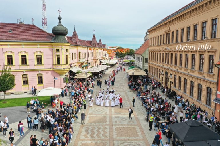 U Vinkovcima ovog vikenda 1600 najmlađih čuvara tradicije iz Hrvatske i dijaspore