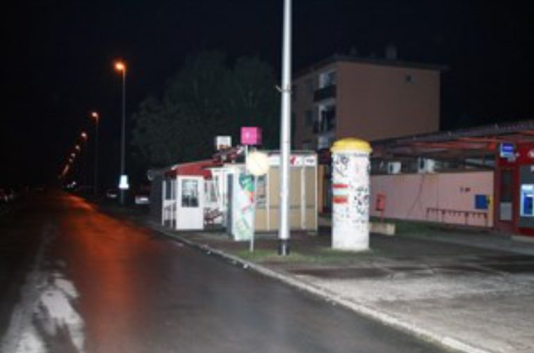 Policajci ih uhvatili u provali kioska