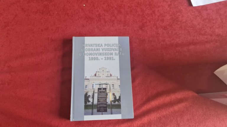 U Vukovaru predstavljena monografija „Hrvatska policija u obrani Vukovara u Domovinskom ratu 90. -91.“