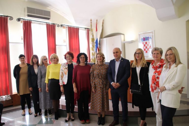 U velikoj gradskoj vijećnici Ivan Bosančić primio učitelje povodom Svjetskog dana učitelja.