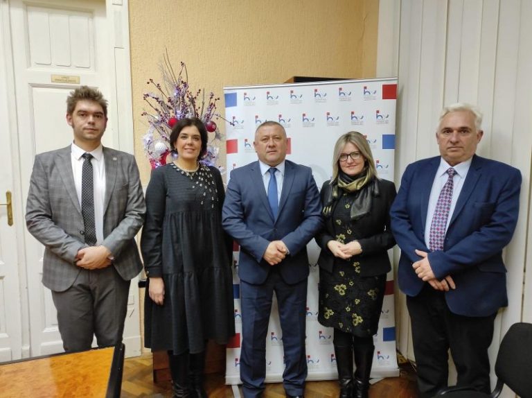 Župan Damir Dekanić posjetio Hrvatsko nacionalno vijeće u Subotici