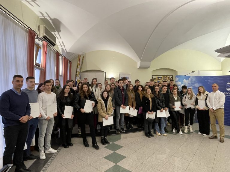 Vinkovci među vodećim gradovima po broju studenata i ulaganju u obrazovanje