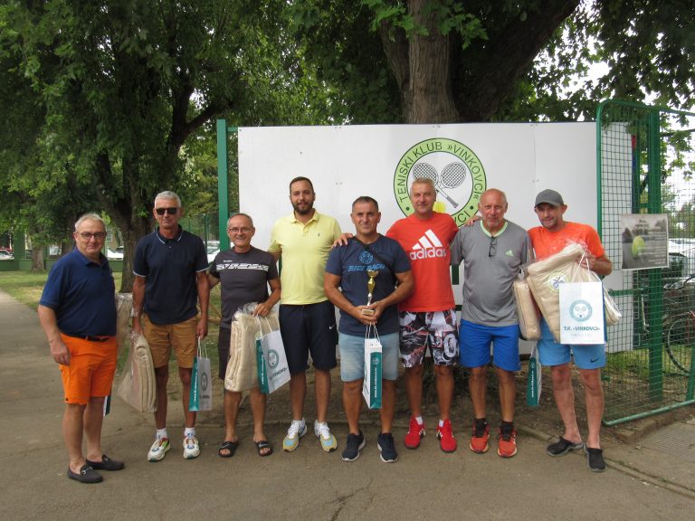 Preko 265 natjecatelja na 42. Festivalu tenisa u Vinkovcima