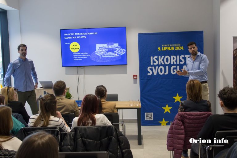 Predstavnici Ureda Europskog parlamenta u Hrvatskoj danas su prvi put u Vinkovcima naše građane upoznali s radom europskih institucija