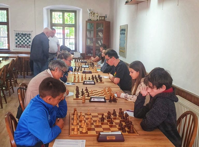 Mladi Vinkovački šahisti ostvarili pobjedu