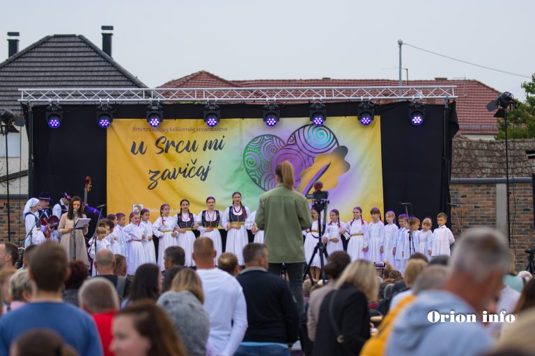Ivankovo održana 3. Smotra dječjeg folklornog stvaralaštva “U srcu mi zavičaj”