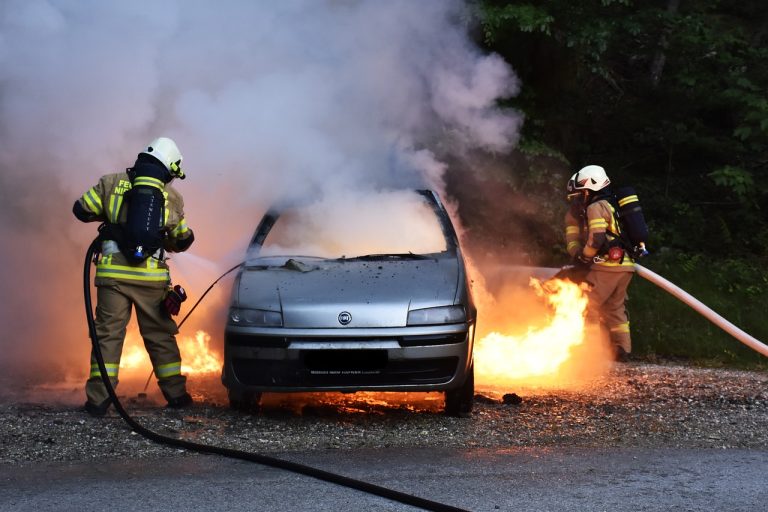 Požar na osobnom automobilu