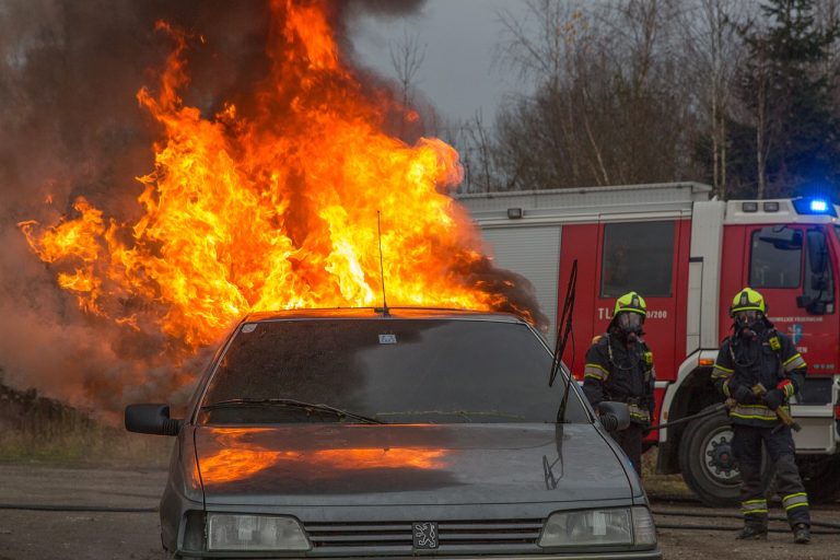 Požar na osobnom automobilu