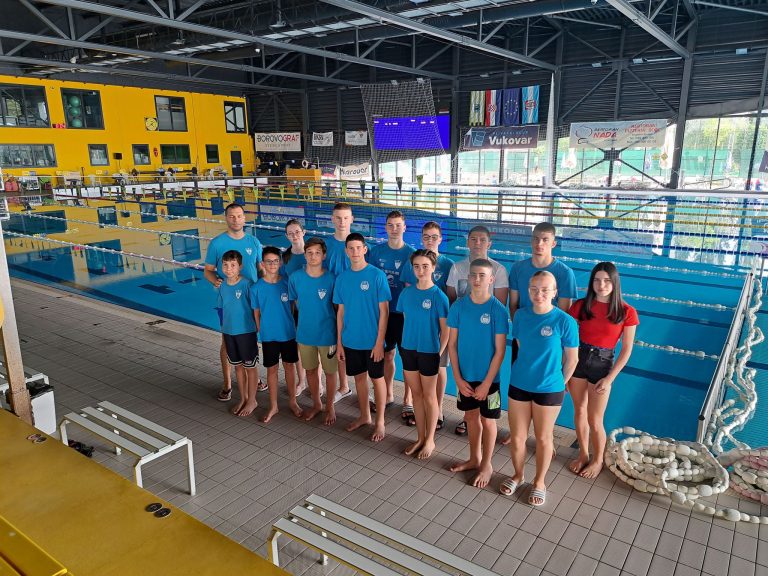 Vinkovački plivački klub osvojio 73 medalje na Regionalnom PH u Vukovaru
