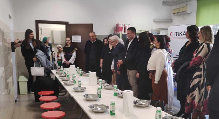 Otvorenje nove kuhinje i blagovaonice u OŠ „Antun i Stjepan Radić“ u Gunji