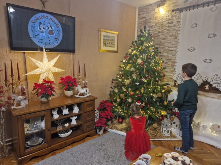 “Šokačka posla” novom pjesmom žele svima čestitati Božić