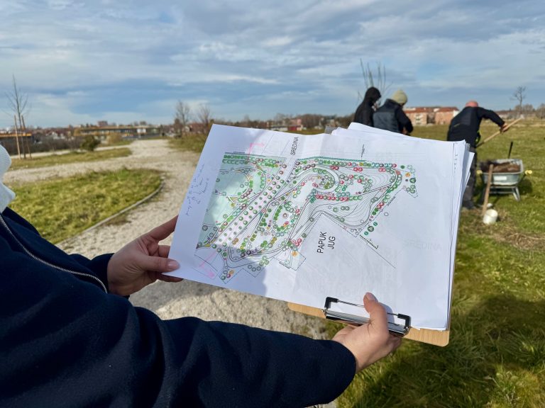 Vinkovci žive punim plućima – sadnjom preko dvije tisuća stabala u tijeku je pošumljavanje grada