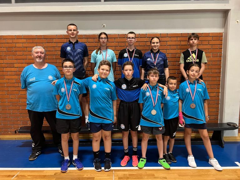 CIBALIA KIDS OPEN 2025 – MALI STOLNOTENISAČI OSVOJILI VINKOVCE