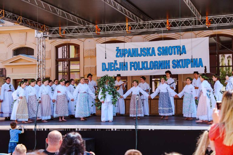 Od 06.-08. lipnja 26. Smotra dječjih folklornih skupina Vukovarsko-srijemske županije