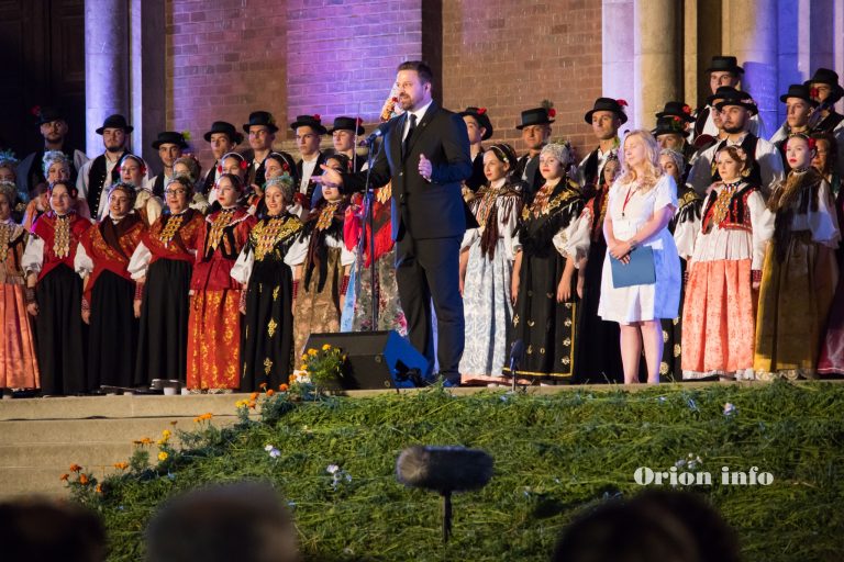 59. Đakovački vezovi otvaraju se scenskom slikom „Šokačko se razigralo kolo…“