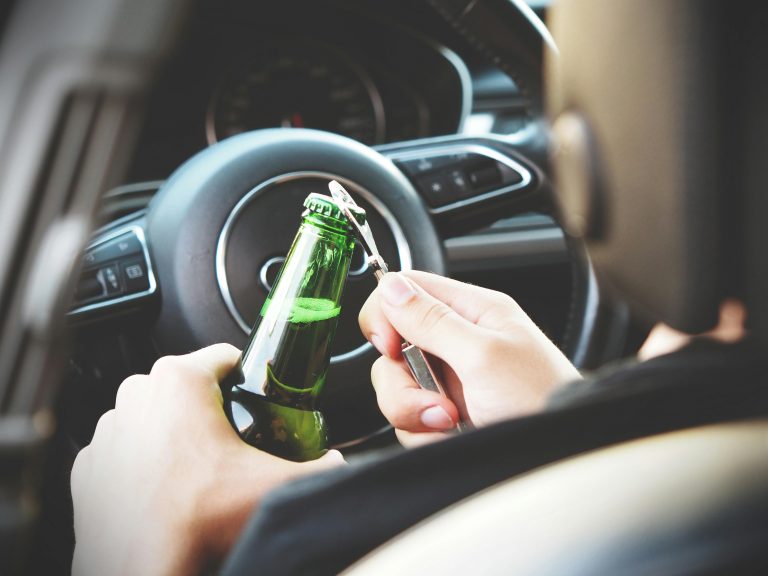 U Otoku, 32-godišnjakinja za volanom  pod utjecajem alkohola 1,96 promila smještena u prostorije do otrježnjenja