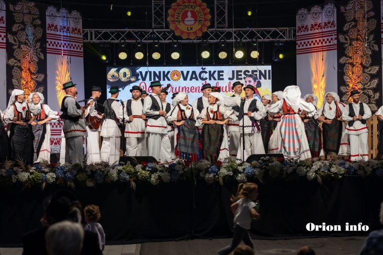 Među koreografiranim društvima i županjski „Kristal” na 60. Jesenima premijerno s novom koreografijom