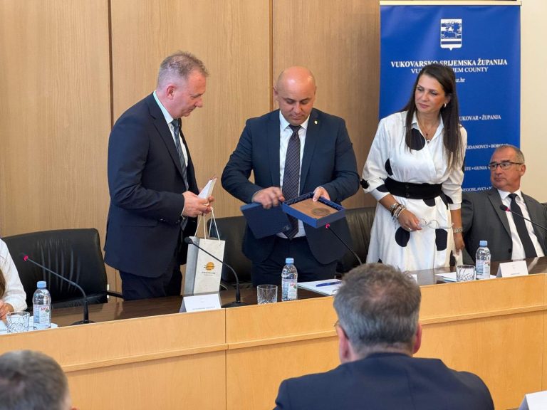 Ukrajinska delegacija kod Bosančića,Vukovarsko-srijemska županija kao svjetski primjer procesa mirne reintegracije