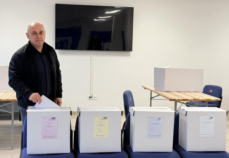 Bosančić ostaje na čelu županijskog, a Romić vinkovačkog HDZ