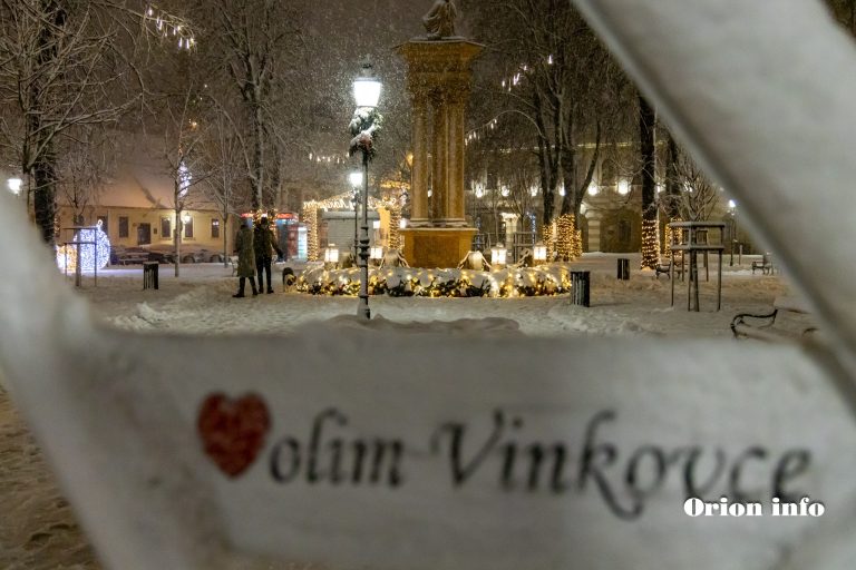 Porezna najavila stroži nadzor poslovanja za Advent i blagdane