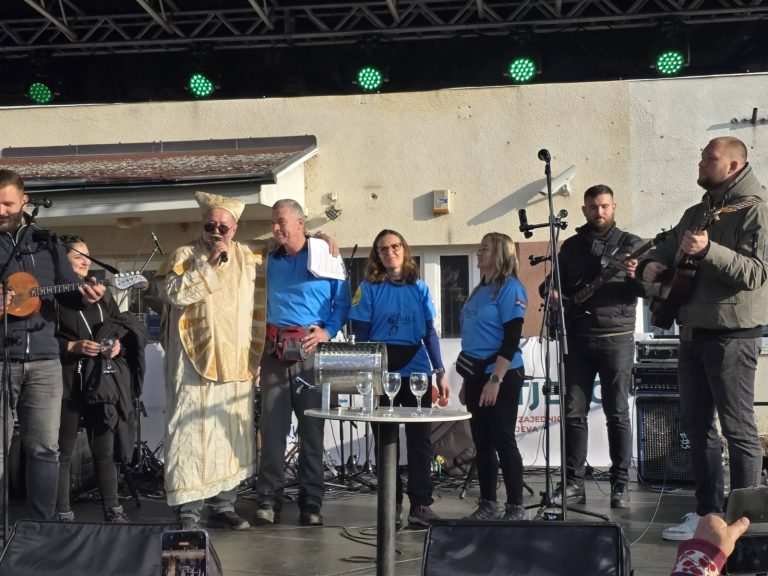 Kumstvo “HPD Cibalia” na Martinju u Kutjevu