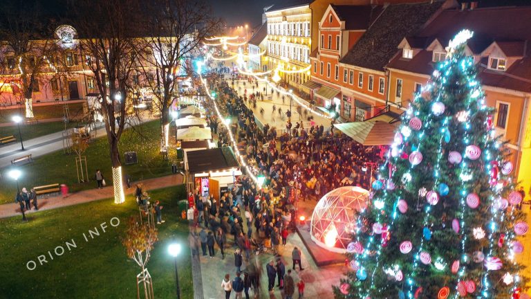 U ponedjeljak za sve besplatno klizanje