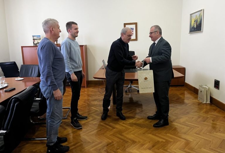 Zamjenik župana primio organizatore 30. međunarodnog šahovskog turnira „Open Bošnjaci“