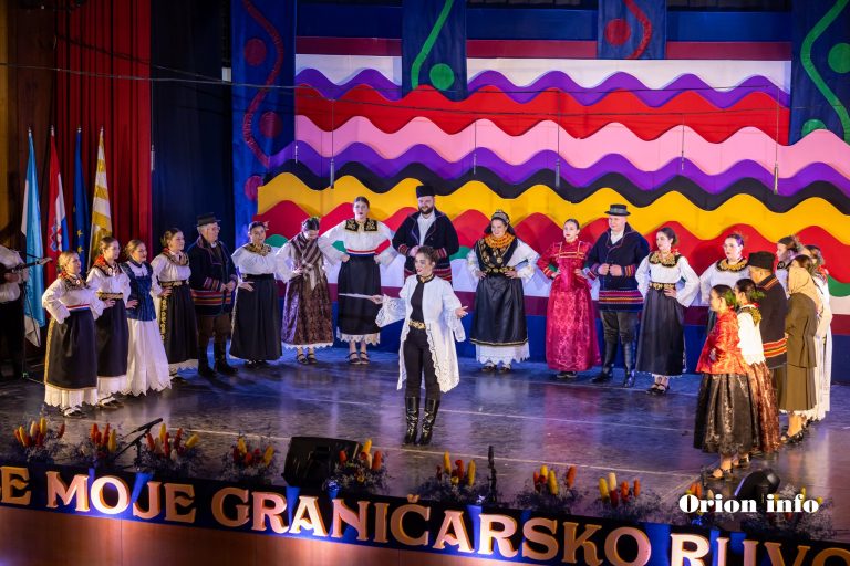 Na večerima folklora, na pozornici sijela zaplesalo 600 folkloraša