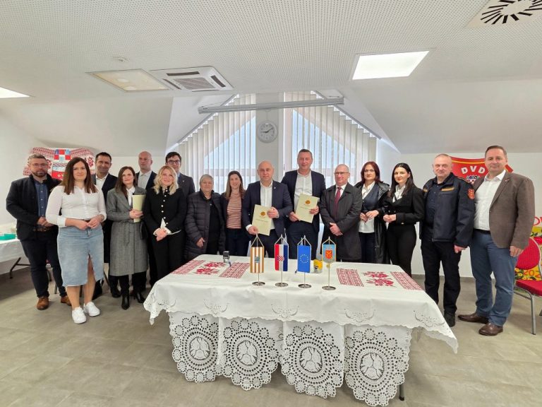 Župan Bosančić u Starim Jankovcima najavio nove projekte i proglasio Slakovce Seoskom prijestolnicom 2026.