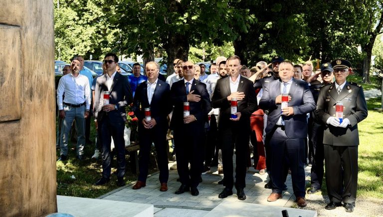 Uoči Dana državnosti odana počast hrvatskim braniteljima: “Njihova žrtva temelj je slobodne Hrvatske”